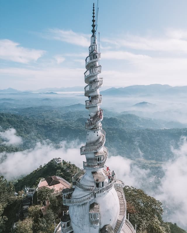 Ambuluwawa Tower showing stunning views and unique architecture