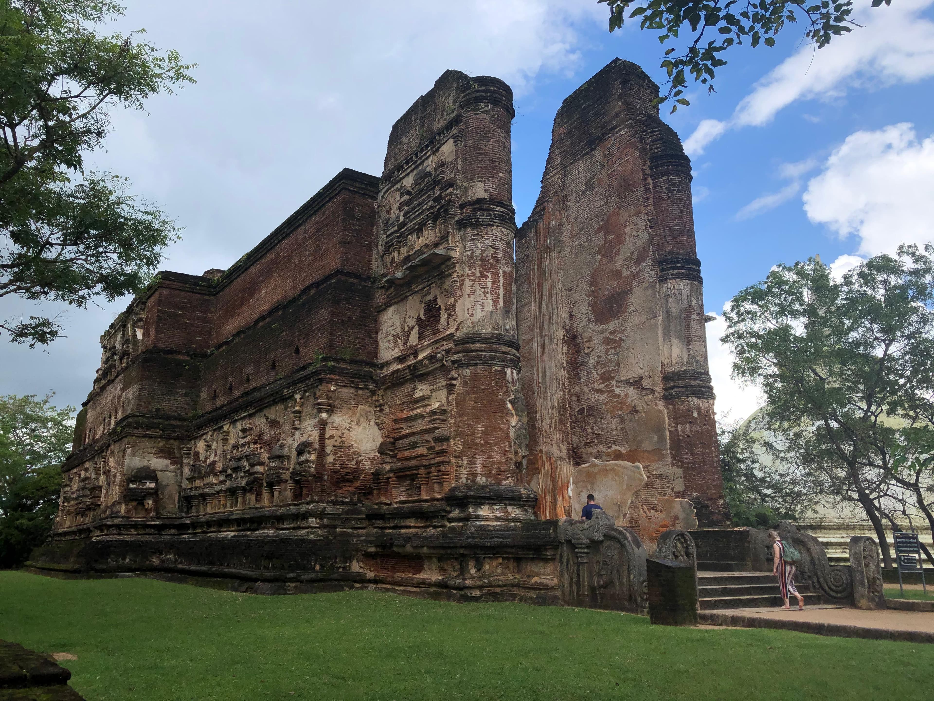 Towering brick walls of Lankatilaka temple